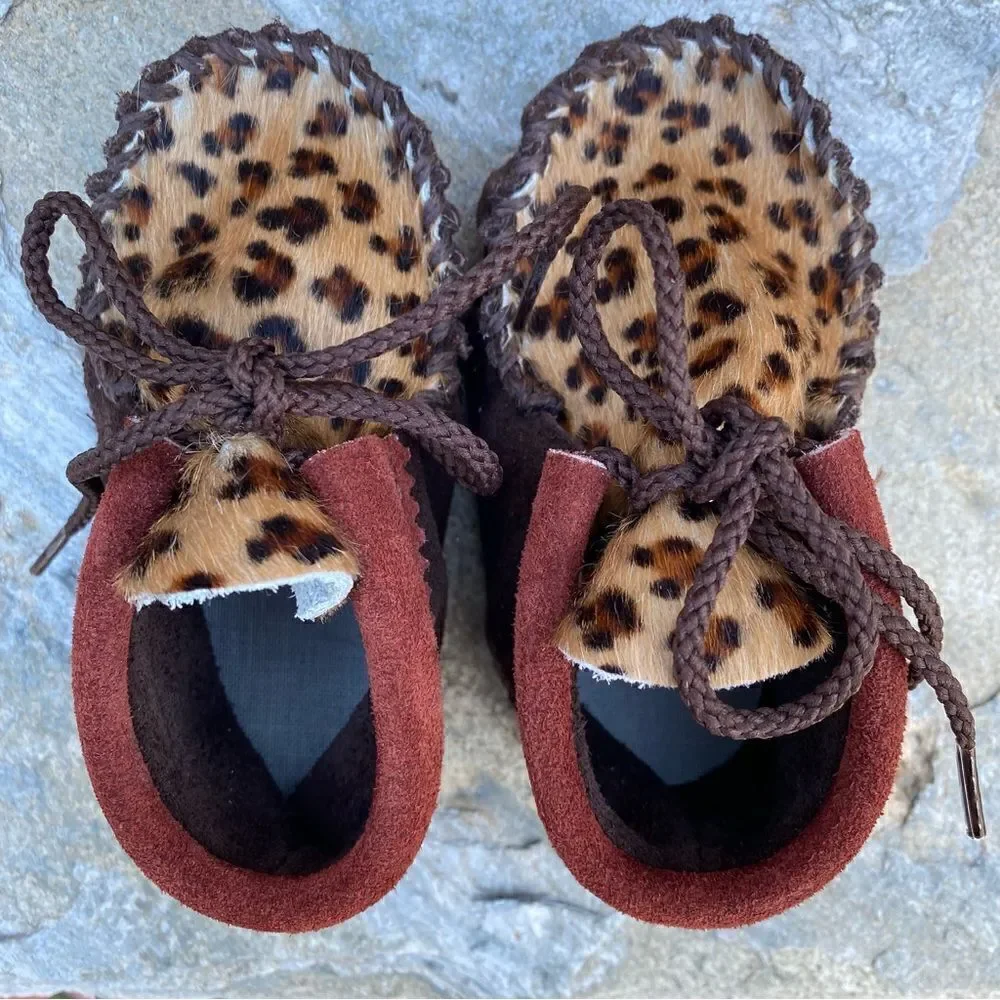 Itasca Leathergoods Baby/Infant Wapsi 'Meow' Leopard Moccasin/Shoes. Large. NWOT